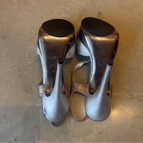 Yves Saint Laurent metallic slingback open toe platform heels. Size 36.5 - Picture 5 of 12